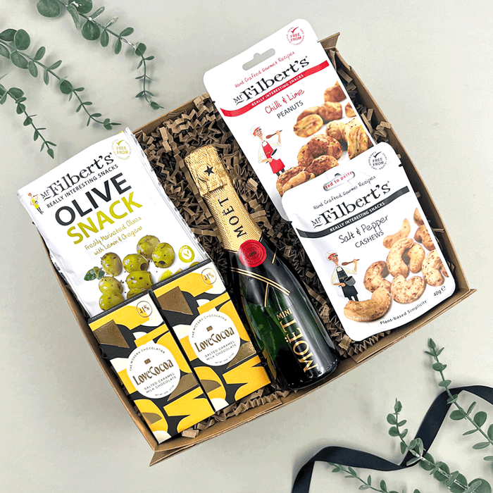 The Champagne And Nibbles Gift Box