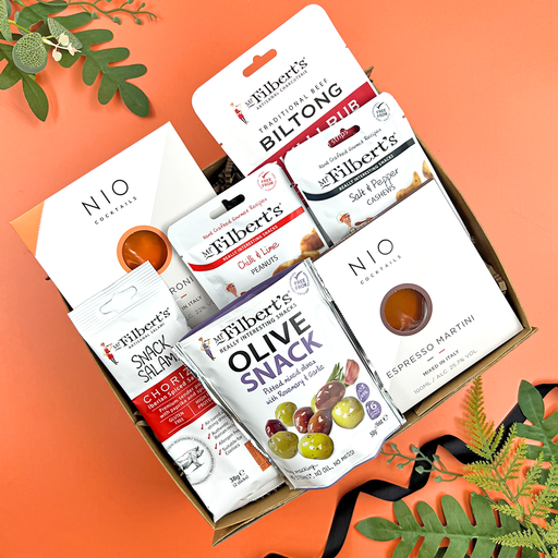 The Men's Cocktails And Nibbles Gift Box